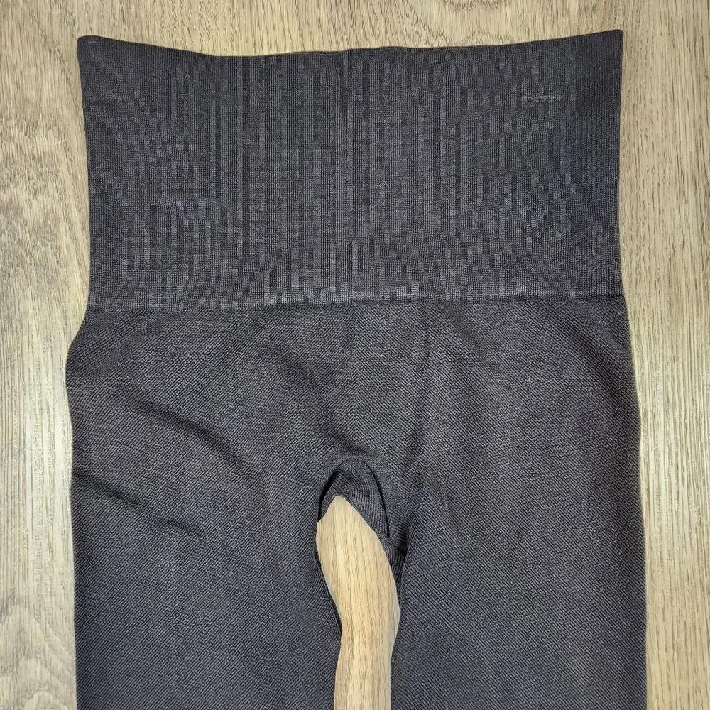 Spanx Look At Me Seamless Side Zip Leggings size S